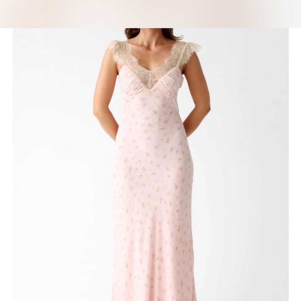 Elegant Pink Lace Trim Dress